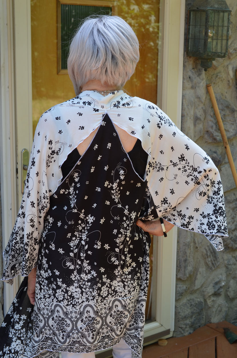 backbwkimono